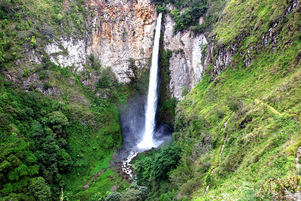 La cascada de Sipiso-Piso